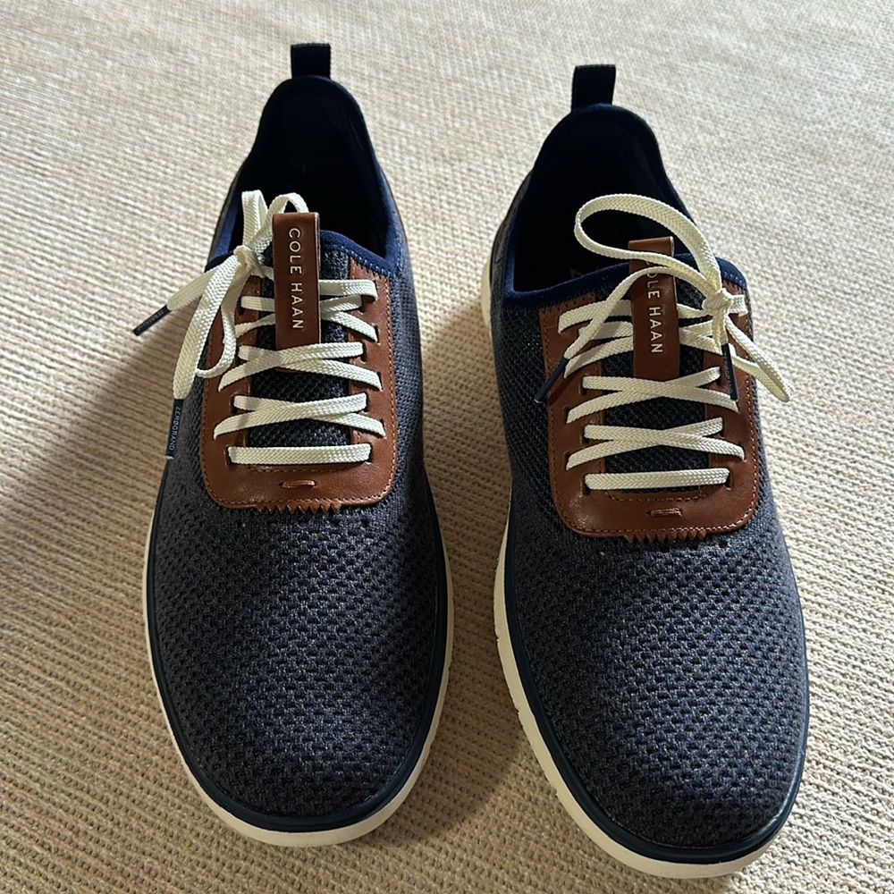 Men’s 11.5 Cole Haan dress sneaker